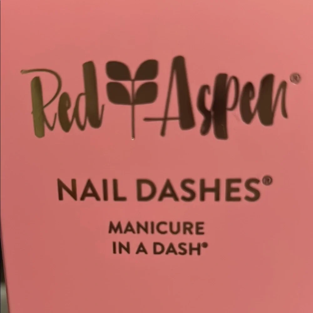 Red Aspen Lovestruck Lavinia Nail Dashes - Picture 2 of 8